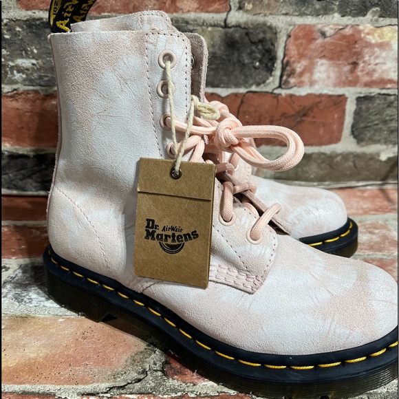 Dr.Martens Tie Dye Combat Boots EUC - Picture 3 of 5